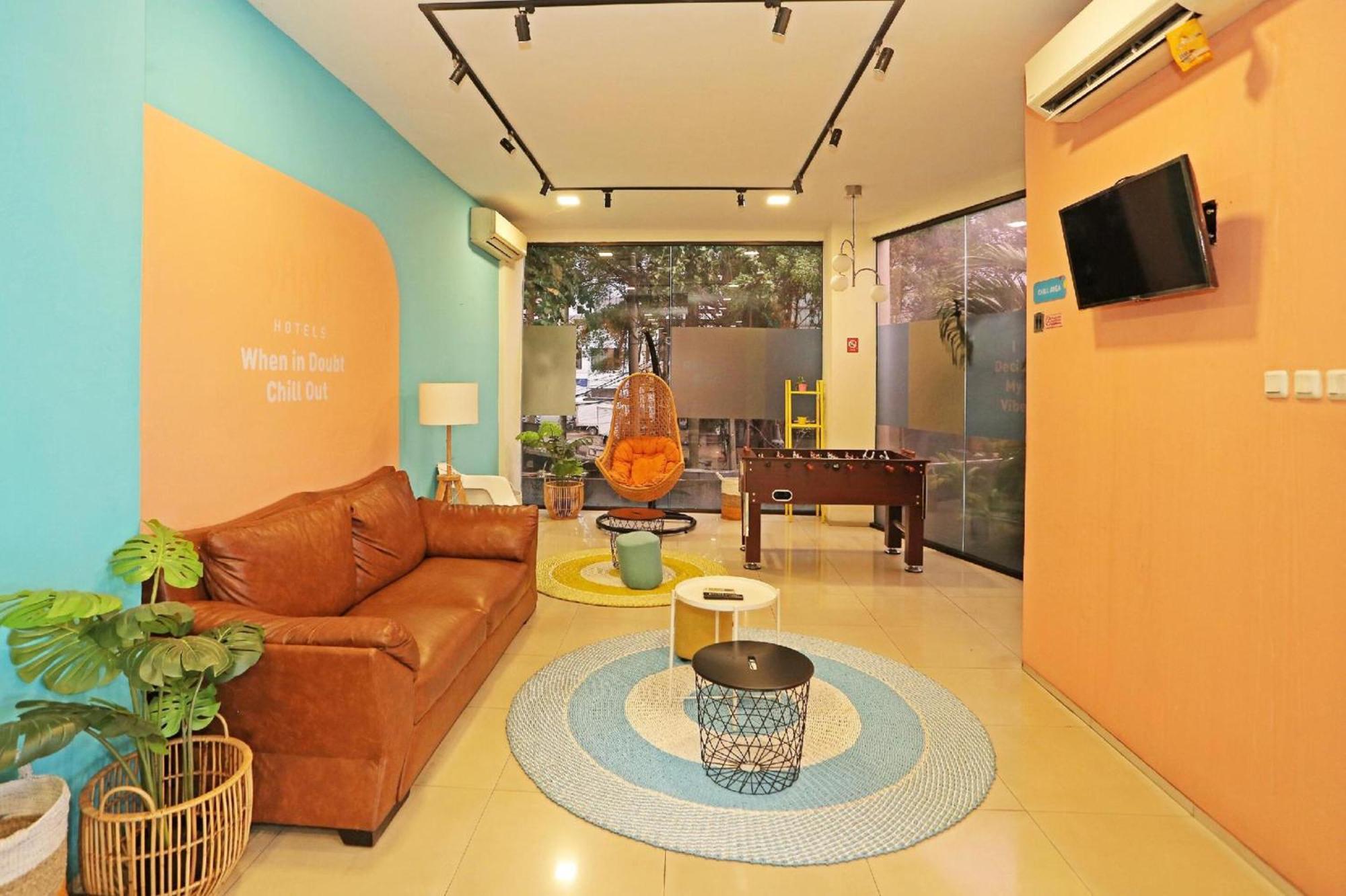 Super Oyo Townhouse Oak Hotel Fiducia เซอร์ปง ภายนอก รูปภาพ