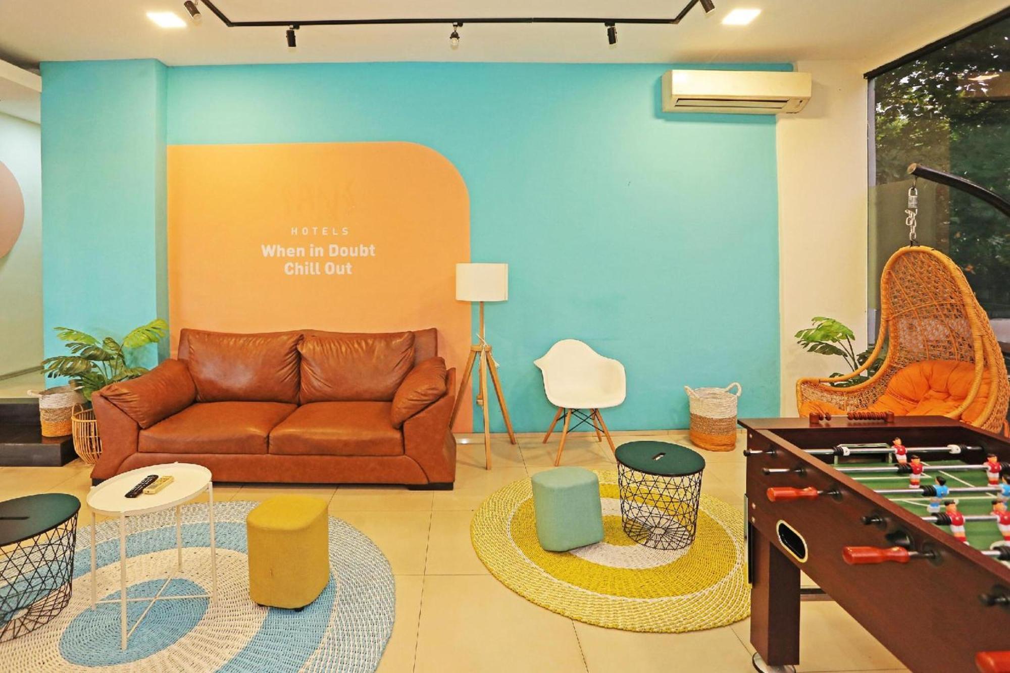 Super Oyo Townhouse Oak Hotel Fiducia เซอร์ปง ภายนอก รูปภาพ